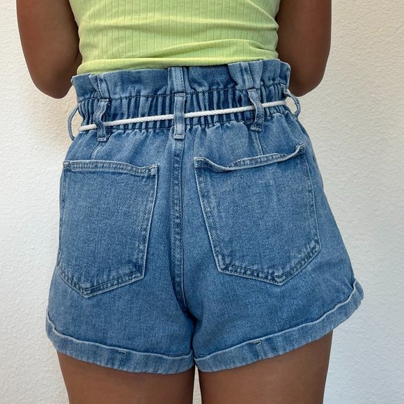 PacSun High-Waisted Jean Shorts, size Medium - Picture 2 of 7